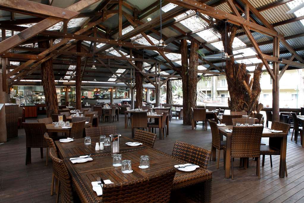 Ramada Resort By Wyndham Port Douglas Restaurant photo